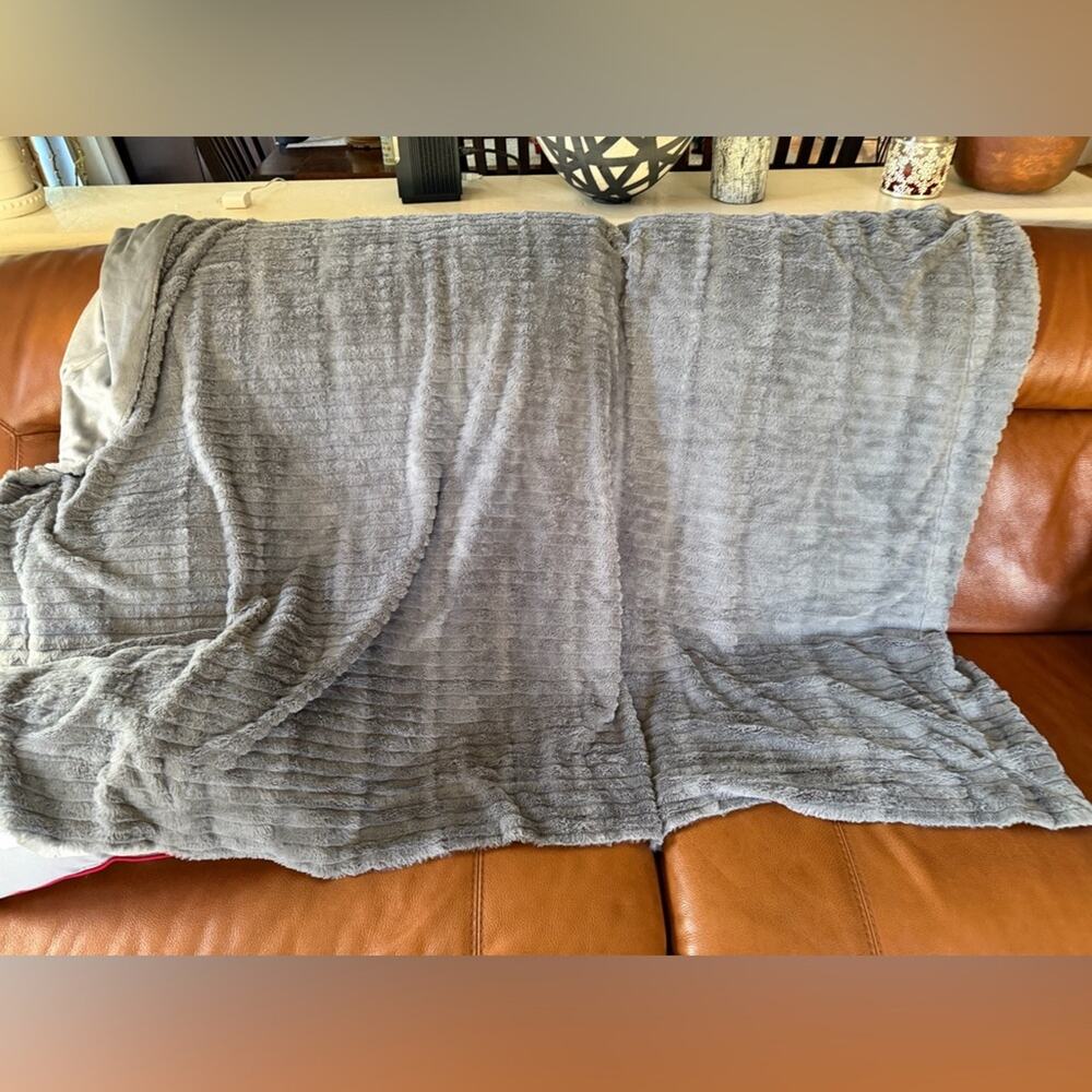 Soft Gray Luxe Throw Blanket